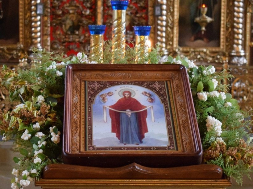 Исцѣленіе по молитвѣ предъ иконою Божіей Матери въ день Покрова Ея.