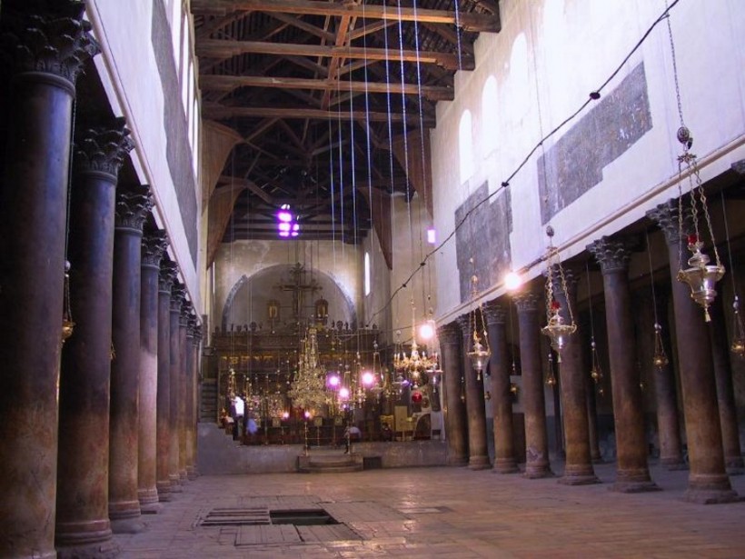 Священникъ Михаилъ Бѣляевъ – Богослуженіе въ праздникъ Рождества Христова въ Виѳлеемѣ (Литургическая замѣтка).