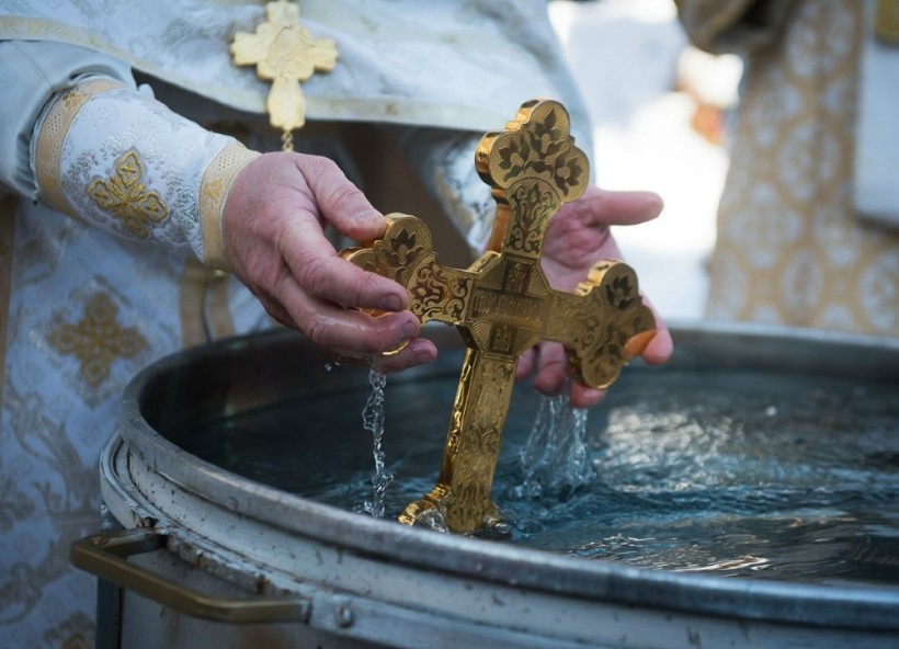 Протоіерей Петръ Ильинскій – Цѣлебное дѣйствіе святой Богоявленской воды.