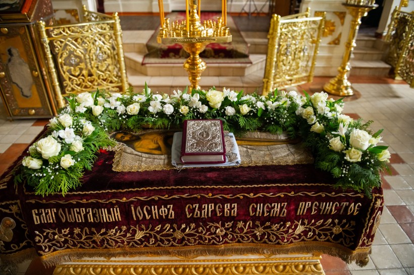 Епископъ Поликарпъ (Розановъ) – Поученіе въ великій Пятокъ предъ Плащаницею.